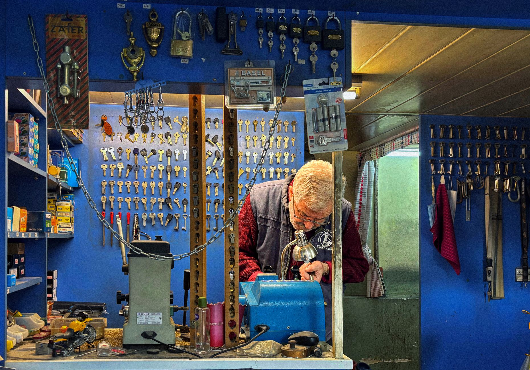 Serrurier équipe à Sèvres